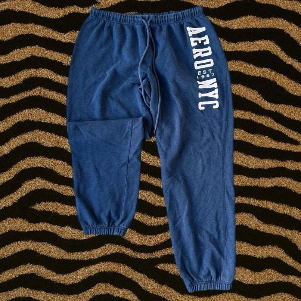 Aero NYC Blue & Pink Sweatpants Size L - Picture 2 of 4